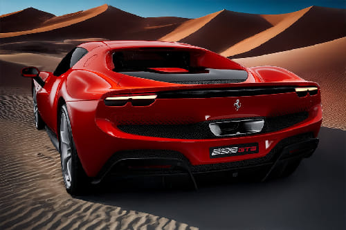 Rear Cross Side View of فيراري 296 GTB