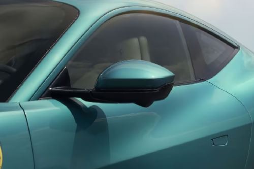 فيراري أمالفي Drivers Side Mirror Front Angle