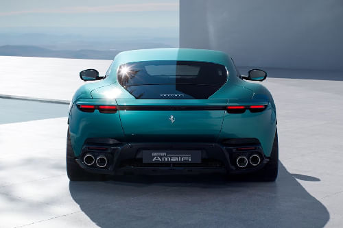 Full Rear View of فيراري أمالفي