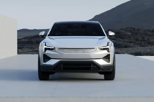 Full Front View of ٣