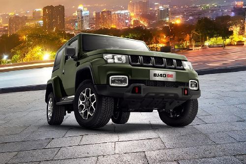 BAIC  BJ40 SE Front angle low view