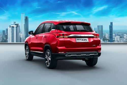 Rear Cross Side View of BAIC X35