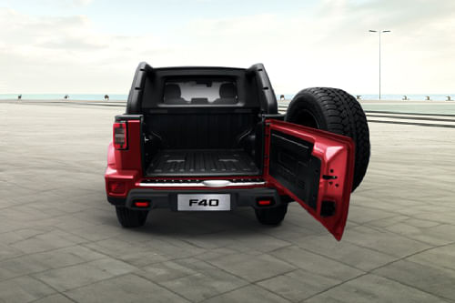 Full Rear View of BAIC BJ40 F