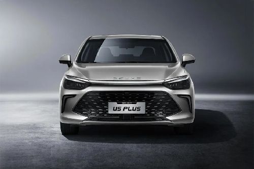 Full Front View of يو 5 بلس