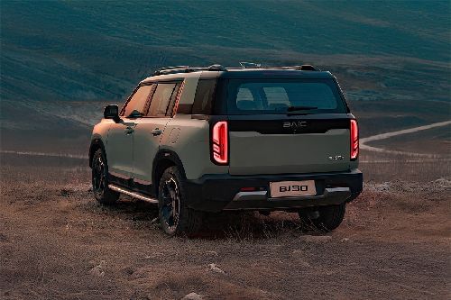 Rear Medium View of بايك BJ30