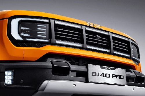 BJ40 Pro Grille View