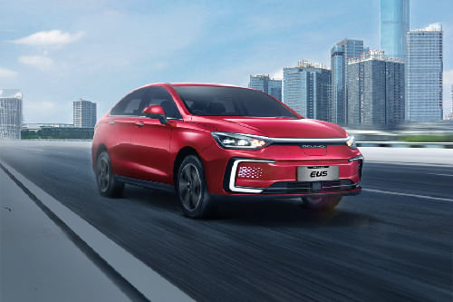 BAIC EU5 Front Medium View