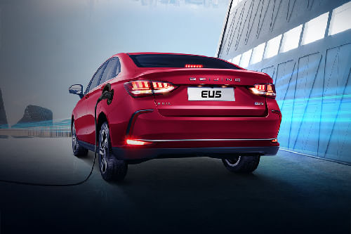 Rear Medium View of BAIC EU5