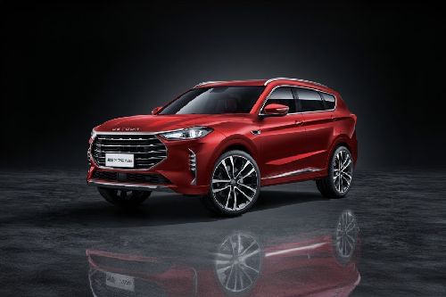 Jetour  X70 Plus Front angle low view