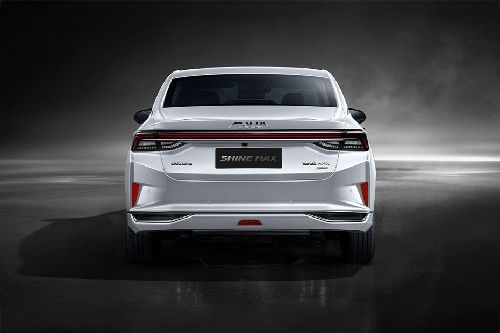 Full Rear View of دونج فينج شاين ماكس