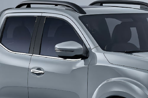 دونج فينج ريتش 7 Drivers Side Mirror Front Angle