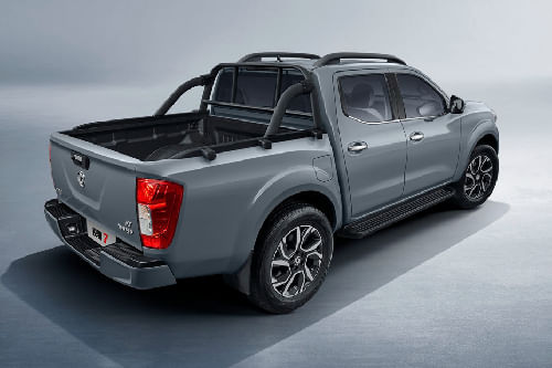 ريتش 7 Rear angle view