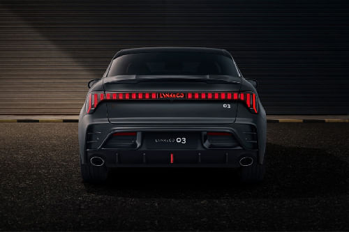 Full Rear View of LYNK&CO 03