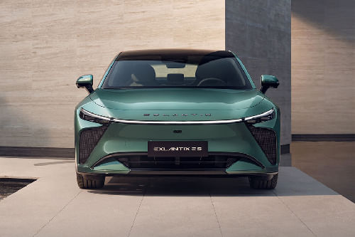 Full Front View of ES