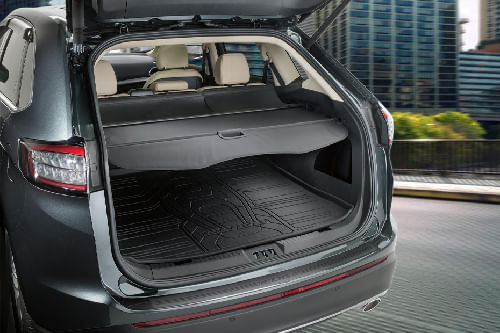 Trunk Open Closer View of Edge