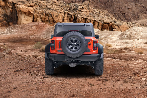 Full Rear View of فورد برونكو رابتر