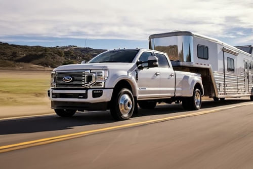 فورد Super Duty Front Side View