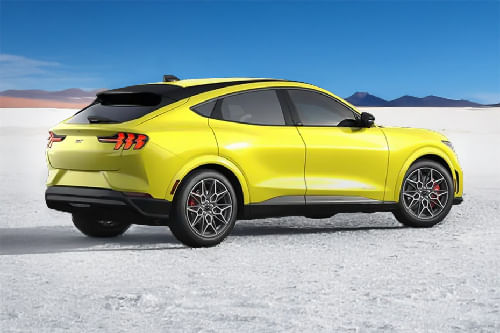 موستانج ماك-إي Rear Medium Side View