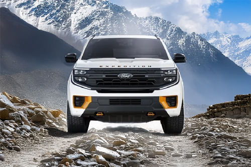 Full Front View of Expedition