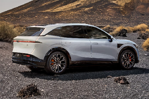 7X Rear Medium Side View