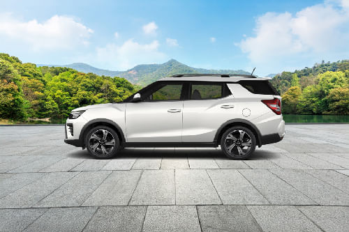 إكس إل في Side view