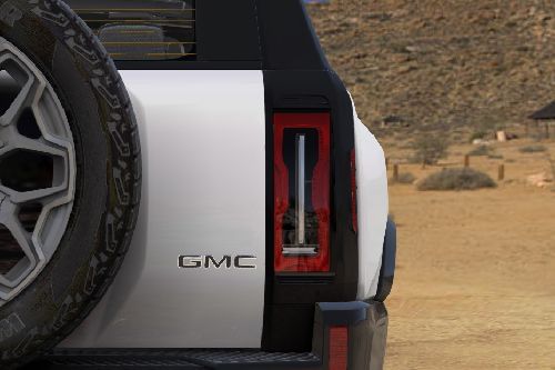 هامر إي في Tail light