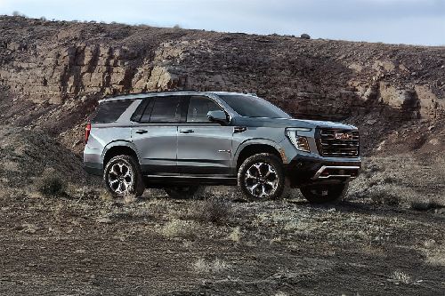 جي إم سي يوكون إكس إل  Front Medium View