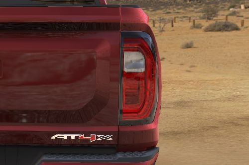 كانيون Tail light