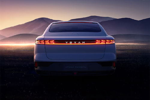 Full Rear View of فوياه باشن