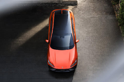 Full Front View of S07