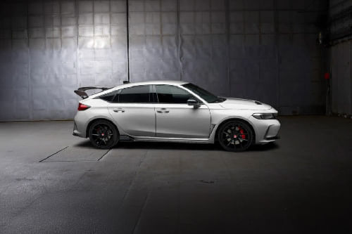 CIVIC TYPE R Medium Angle Front View