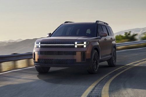 Hyundai Santa Fe Front Medium View