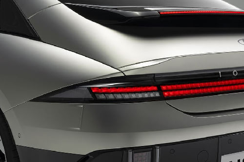 Ioniq 6 Tail light