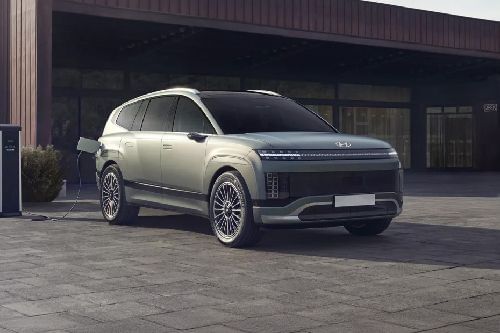 Hyundai Ioniq 9 Front Medium View