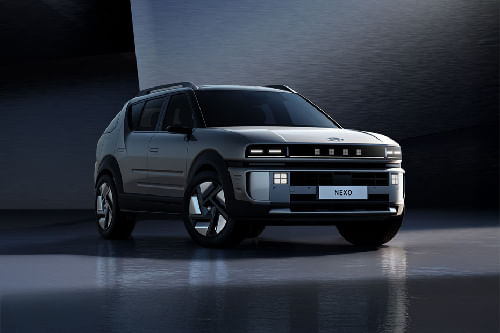 Hyundai Nexo Front Medium View