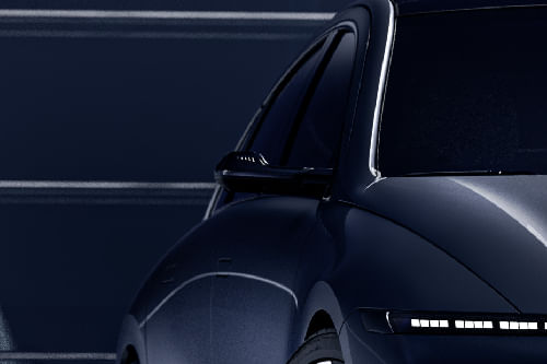 هيونداي أيونيك 6 2026 Drivers Side Mirror Front Angle