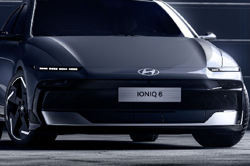 أيونيك 6 2026 Grille View