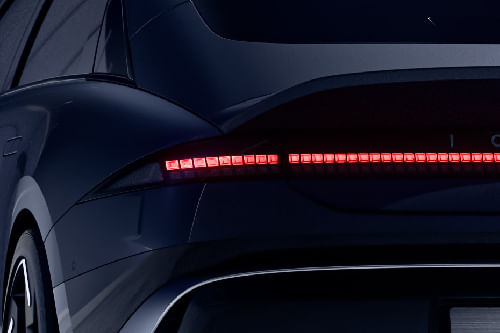 أيونيك 6 2026 Tail light