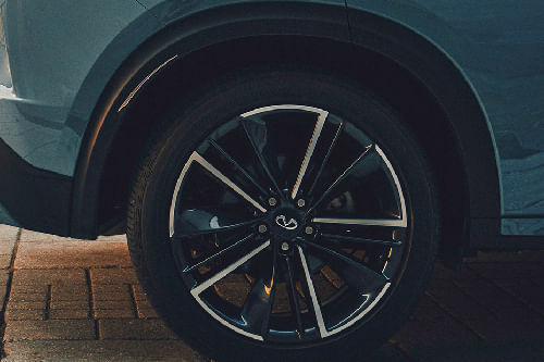 QX55 Wheel