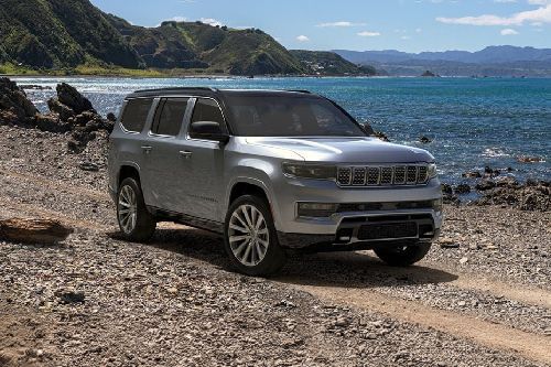 جيب جراند واجونير Front Medium View