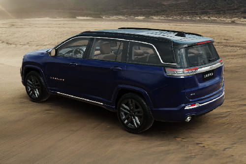 Rear Cross View of Jeep Commander