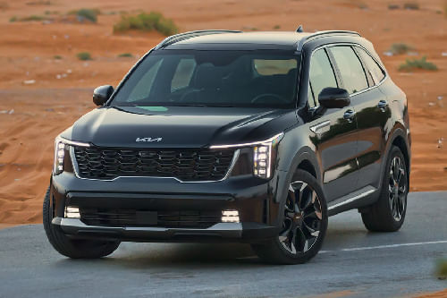 كيا سورينتو Front Side View