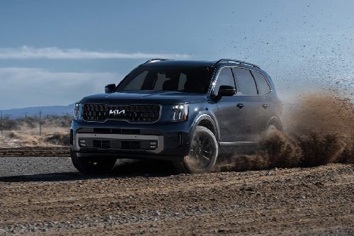 كيا تيلورايد Front Cross Side View