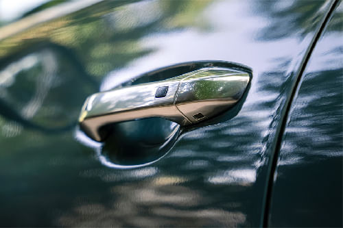 سيلتوس Door handle