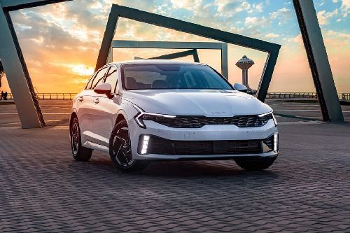 KIA K5 Front Medium View