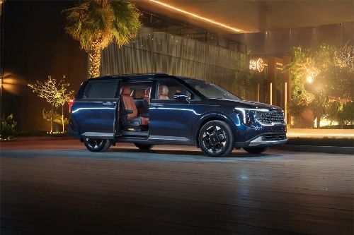 كيا كرنفال Front Cross Side View