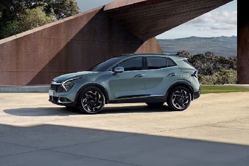 كيا Sportage Full Side View