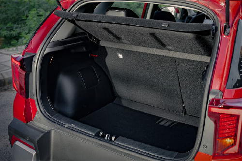 Trunk Open Closer View of سونيت