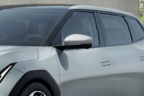 كيا EV4 Drivers Side Mirror Front Angle