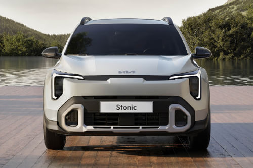 Full Front View of ستونيك